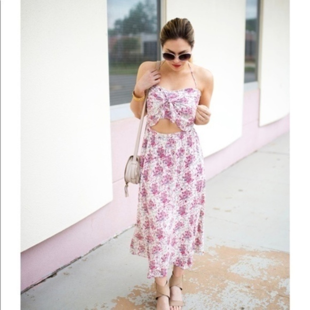 Wayf dress floral cut out‎ dress halter size medium